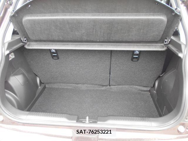 Suzuki SWIFT 2017-06 337291-14