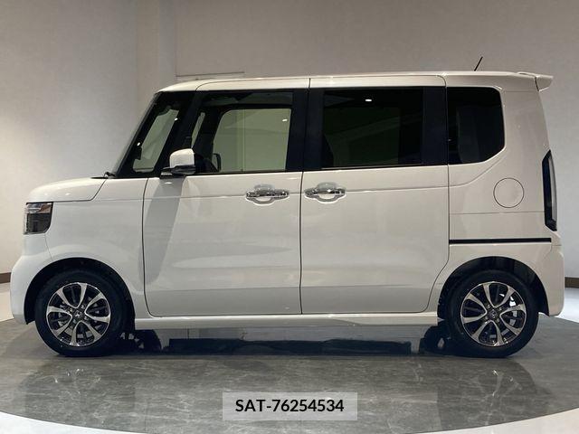Honda N BOX CUSTOM 2024-02 331177-1