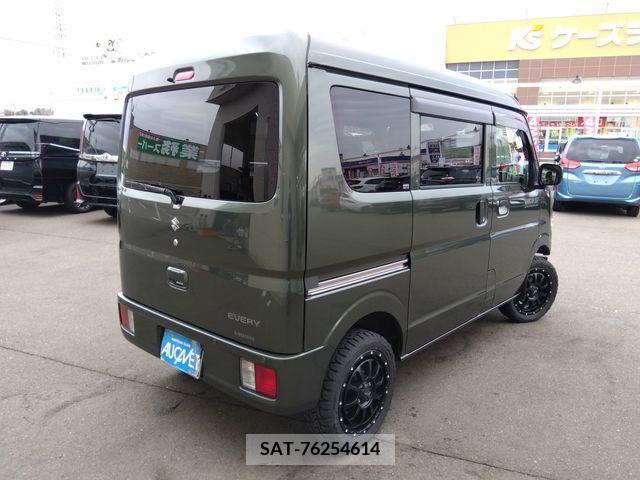 Suzuki EVERY 2022-05 268934-1