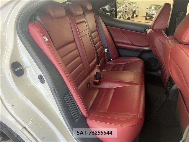 Lexus IS 2014-03 334329-9