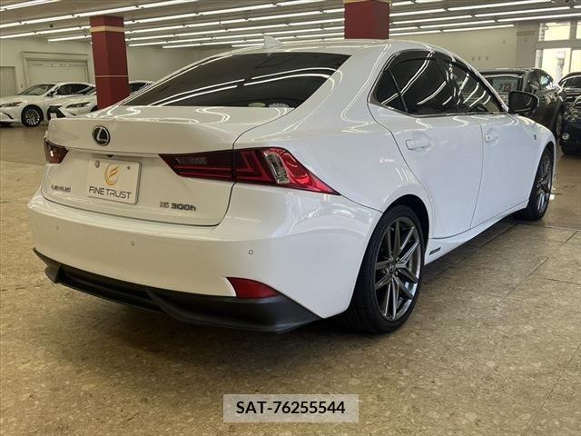 Lexus IS 2014-03 334329-19