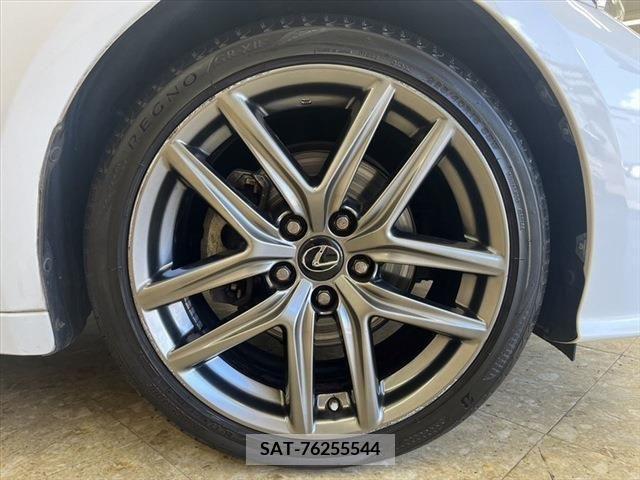 Lexus IS 2014-03 334329-28