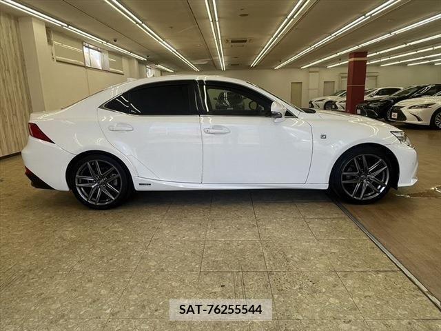 Lexus IS 2014-03 334329-17