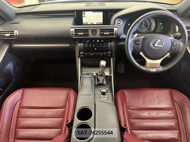 Lexus IS 2014-03 334329-1