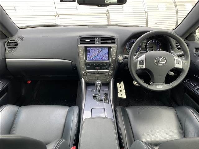 Lexus IS 2011-08 14441-1