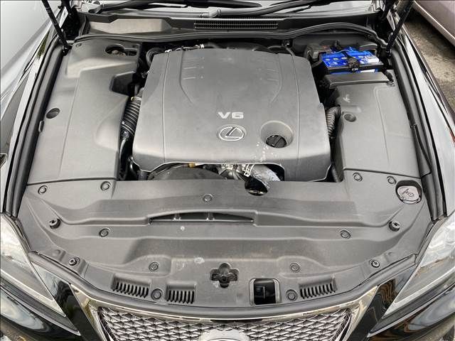 Lexus IS 2011-08 14441-18