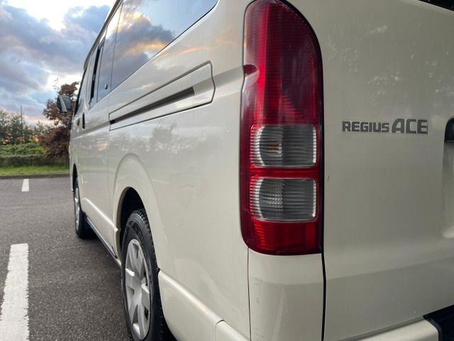 Toyota HIACE VAN 2010-06 14900-18