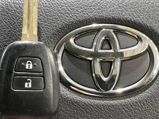 Toyota HIACE VAN 2014-11 192637-7