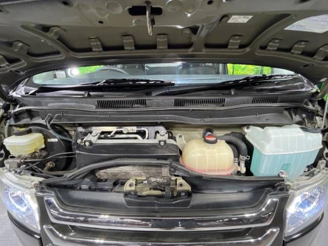 Toyota HIACE VAN 2014-11 192637-18