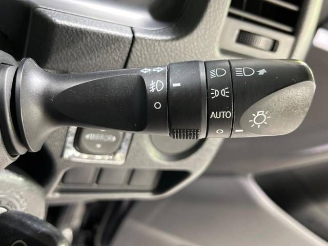 Toyota HIACE VAN 2014-11 192637-6