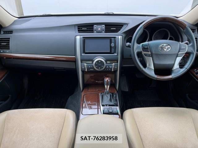 Toyota MARK X 2012-10 304424-1