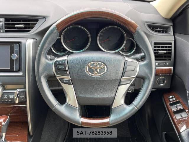 Toyota MARK X 2012-10 304424-11
