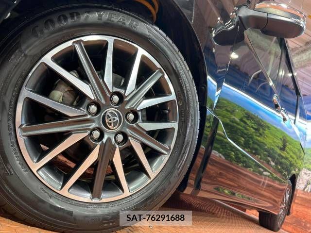 Toyota VOXY 2015-04 321438-13