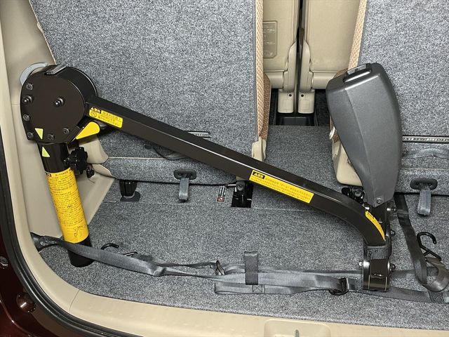 Toyota SIENTA 2014-01 16219-6