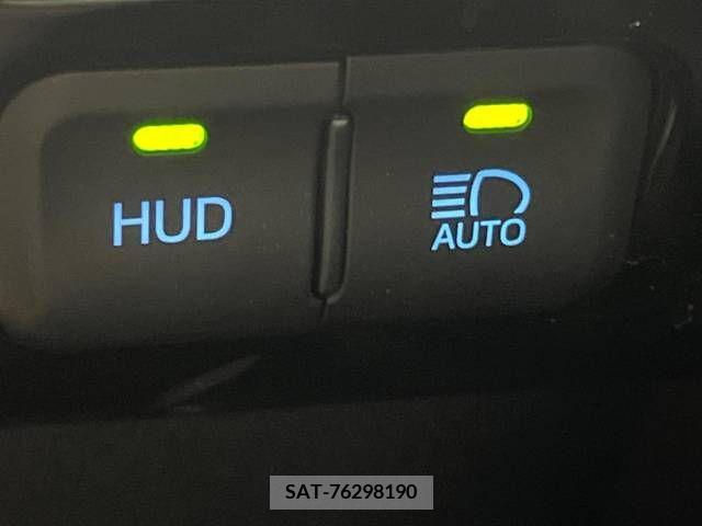 Toyota PRIUS 2017-09 385664-11