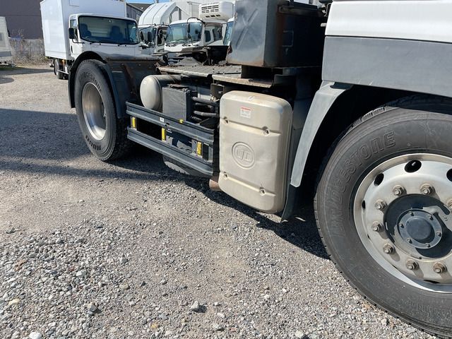 Nissan QUON 2014-04 670-12