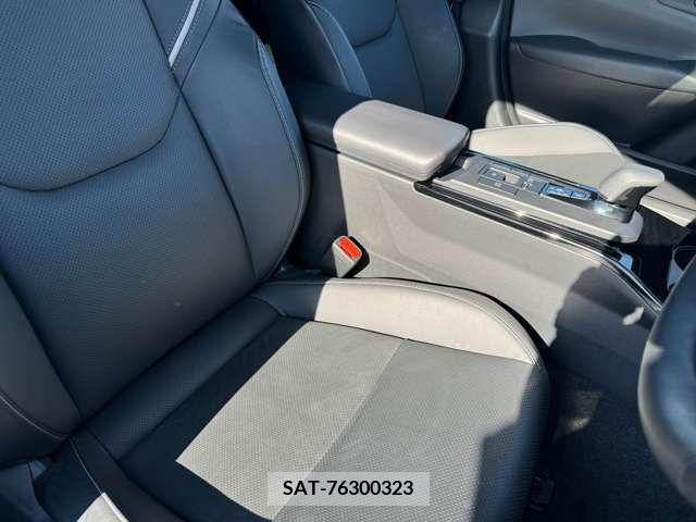 Toyota PRIUS 2023-06 375267-11