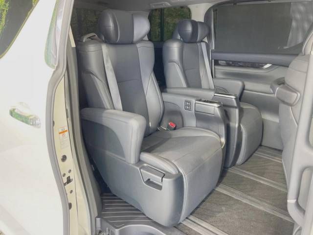Toyota ALPHARD 2020-11 7548-10