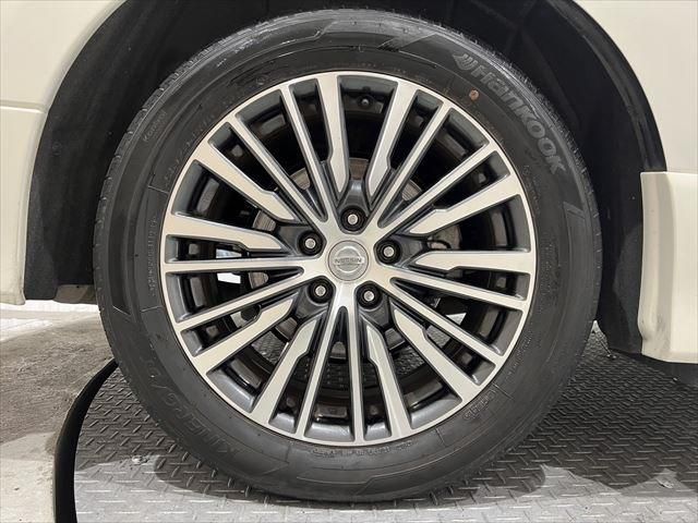 Nissan ELGRAND 2014-10 24514-16