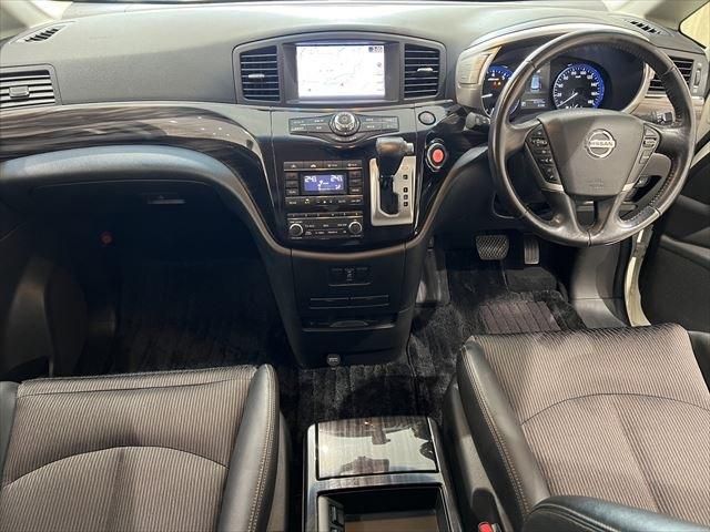 Nissan ELGRAND 2014-10 24514-18