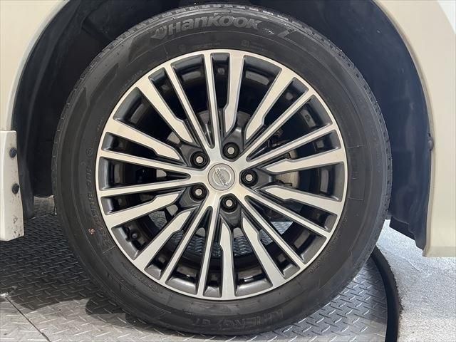 Nissan ELGRAND 2014-10 24514-17