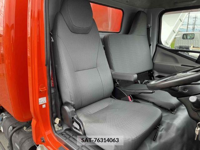Mitsubishi CANTER 2016-12 332342-19