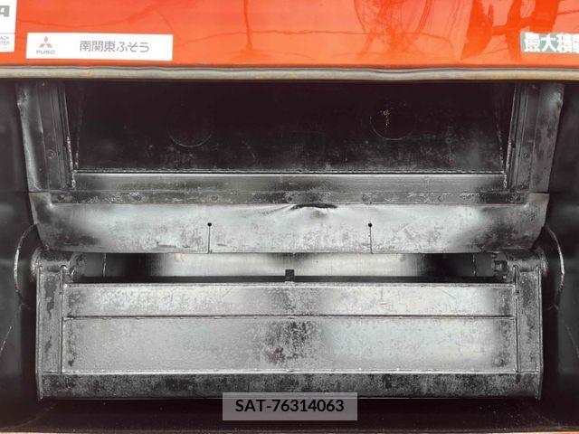 Mitsubishi CANTER 2016-12 332342-7