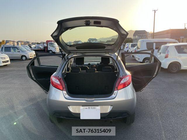 Mazda DEMIO 2013-02 231791-11
