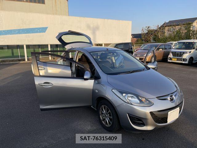 Mazda DEMIO 2013-02 231791-8