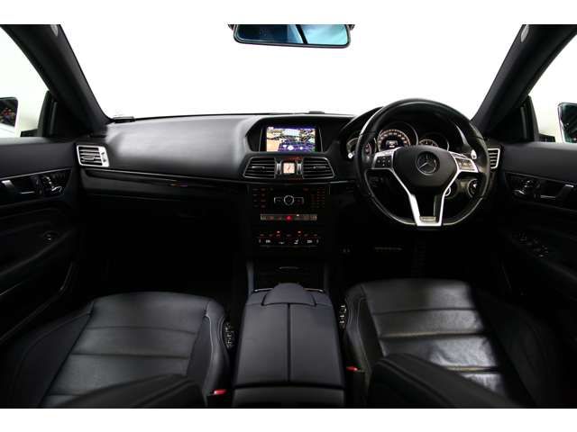 Mercedes Benz E-CLASS 2013-09 27029-2