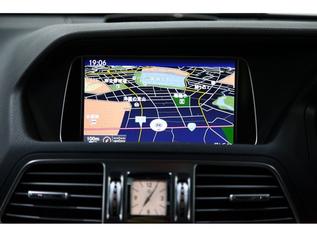 Mercedes Benz E-CLASS 2013-09 27029-26