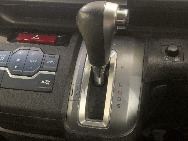 Honda e 2014-12 28873-19
