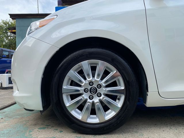 Toyota SIENNA 2021-07 6982-21