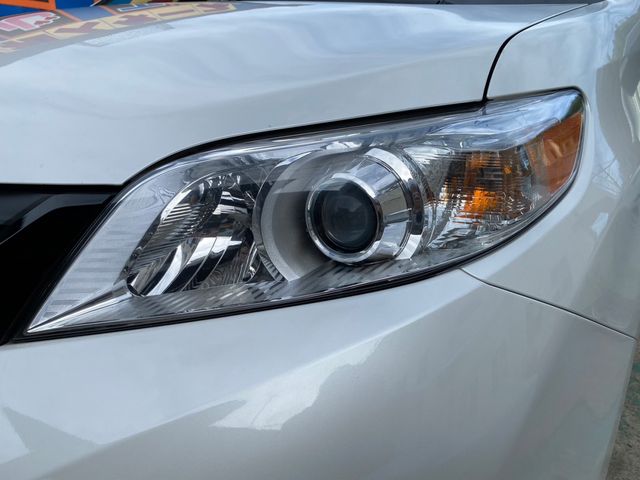Toyota SIENNA 2021-07 6982-20
