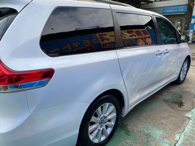 Toyota SIENNA 2021-07 6982-24