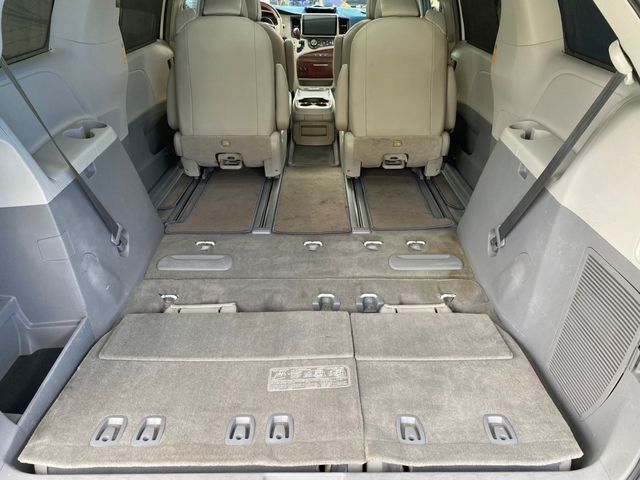 Toyota SIENNA 2021-07 6982-18