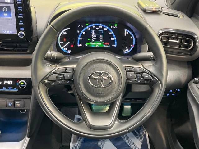 Toyota YARIS CROSS 2022-09 25065-12