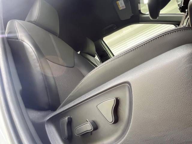 Toyota YARIS CROSS 2022-09 25065-7