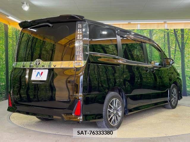 Toyota VOXY 2014-06 288925-17