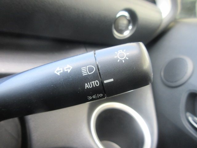 Toyota SIENTA 2022-05 15365-24