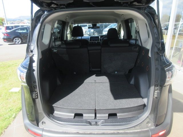 Toyota SIENTA 2022-05 15365-7