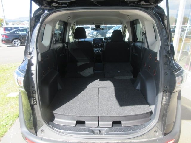 Toyota SIENTA 2022-05 15365-8