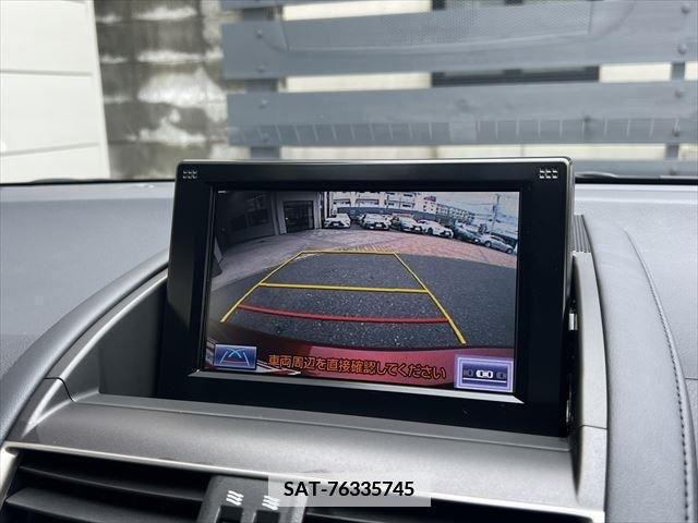Lexus HS 2015-01 387913-18