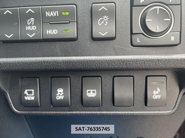 Lexus HS 2015-01 387913-26
