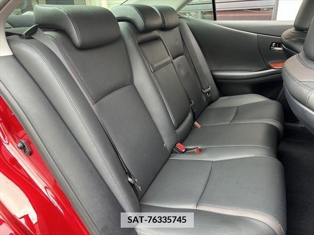 Lexus HS 2015-01 387913-14
