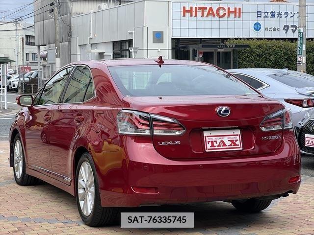 Lexus HS 2015-01 387913-4