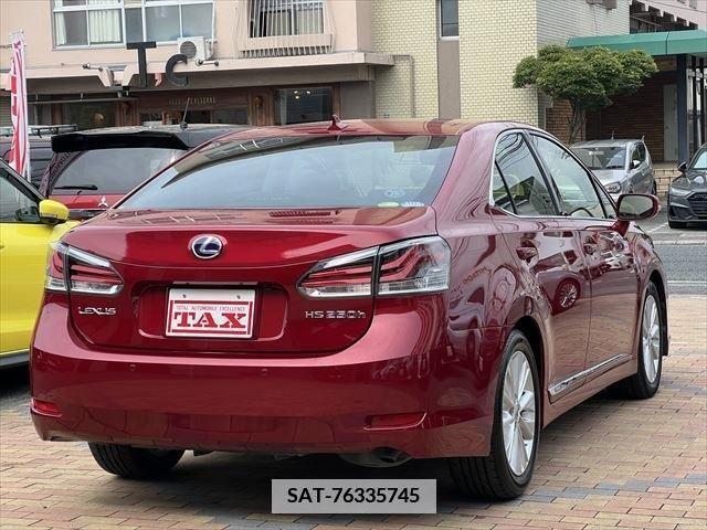 Lexus HS 2015-01 387913-3