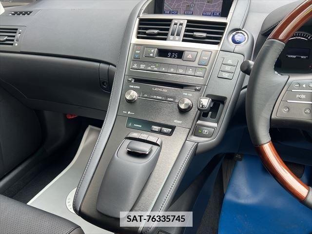 Lexus HS 2015-01 387913-20