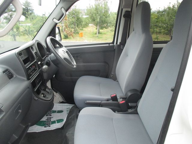 Daihatsu HIJET CARGO 2015-08 23555-15