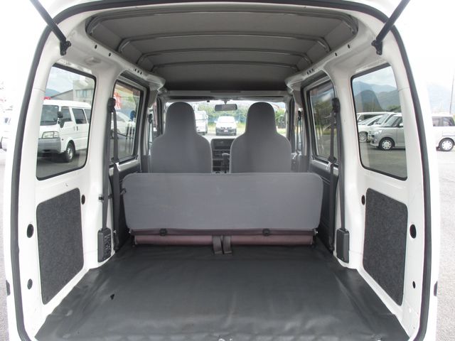 Daihatsu HIJET CARGO 2015-08 23555-8